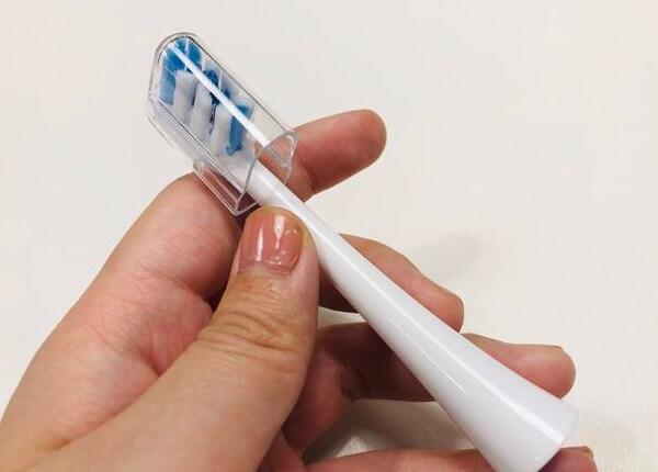 質(zhì)地柔軟的電動(dòng)牙刷