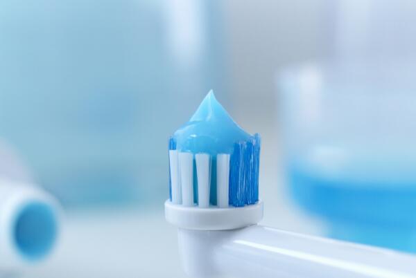 聲波震動(dòng)牙刷