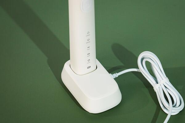 聲波震動(dòng)牙刷充電方式