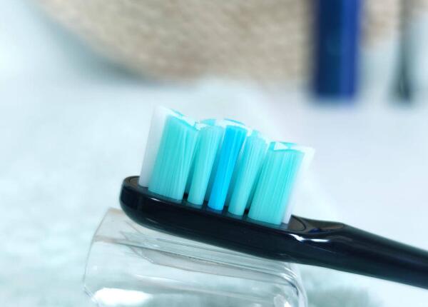 電動(dòng)牙刷的保養(yǎng)技巧一