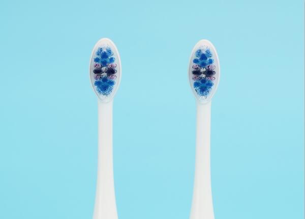 電動(dòng)牙刷刷頭什么形狀好？平的好還是不平的好？