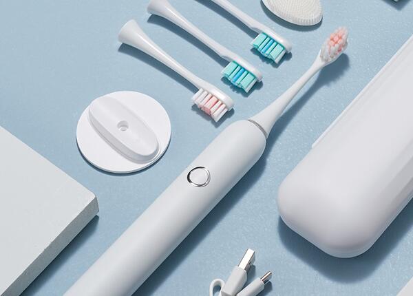 成人聲波電動牙刷的電池壽命：聲波電動牙刷能用多長時(shí)間