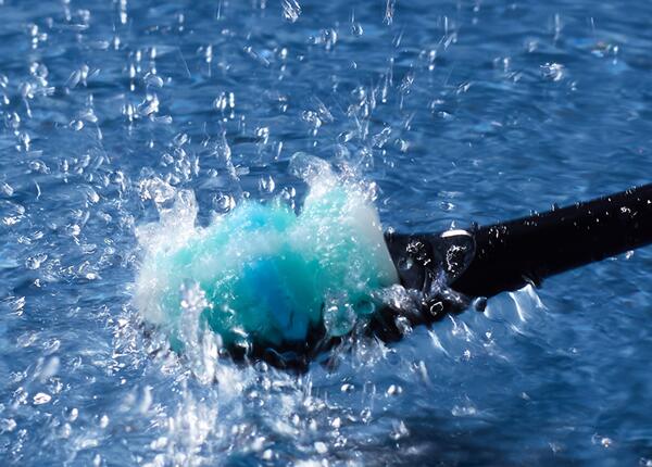 電動牙刷清潔 電動牙刷市場的發(fā)展?jié)摿Ψ治? width=