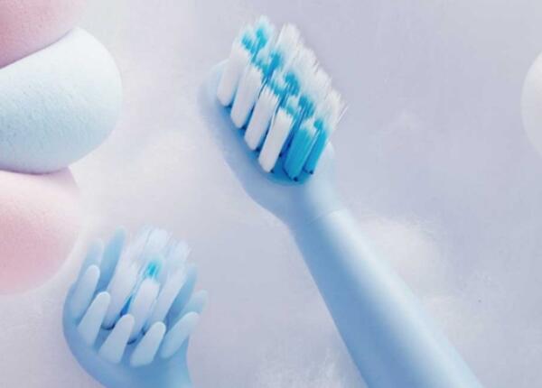 選擇適合兒童電動(dòng)牙刷要點(diǎn) 選擇適合兒童電動(dòng)牙刷要點(diǎn)