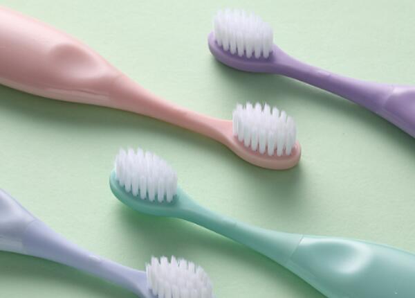 50塊錢的手動牙刷能用多久？真正的答案，嚇你一跳！