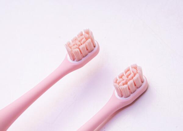 寶寶怎么用電動牙刷 寶寶怎么用電動牙刷