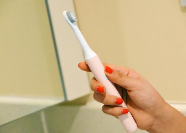 感應(yīng)式小米牙刷充電指南 感應(yīng)式小米牙刷充電指南