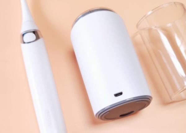 牙刷充電方式選擇：電動(dòng)牙刷是無(wú)線充電好還是有線好？