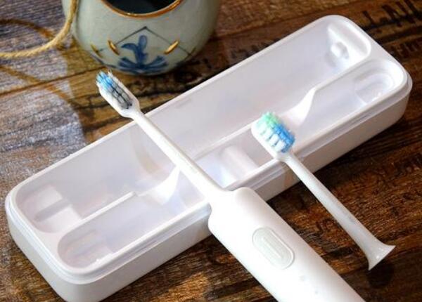 聲波牙刷使用指南介紹 智能聲波電動牙刷