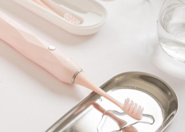 電動牙刷使用注意事項解析 電動牙刷使用注意事項解析