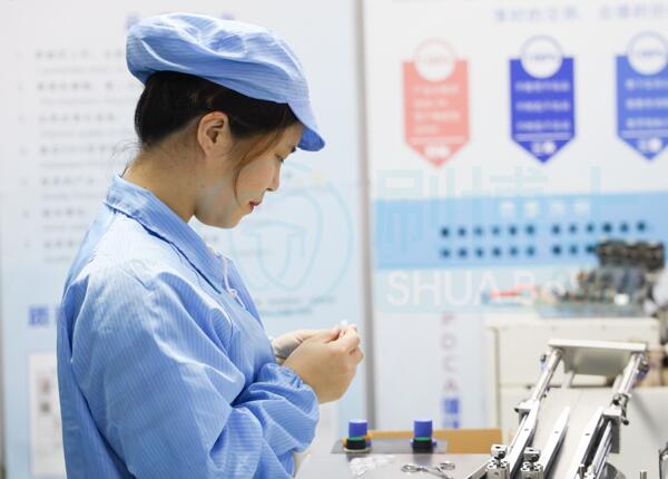 電動牙刷生產(chǎn)廠家與代加工 電動牙刷生產(chǎn)廠家與代加工