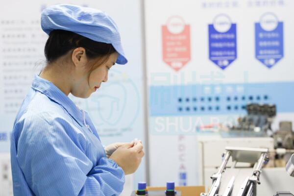 刷博士電動(dòng)牙刷制造廠：品質(zhì)至上，匠心護(hù)航